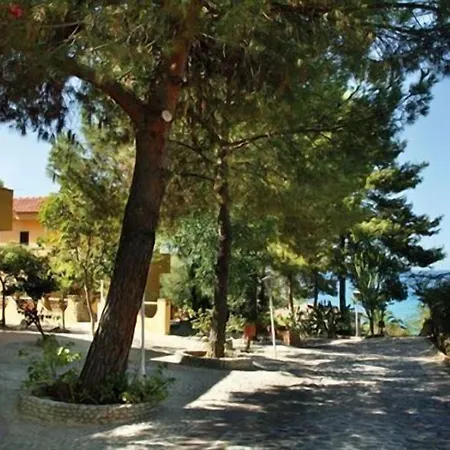 Baia Tropea Hotel 4*