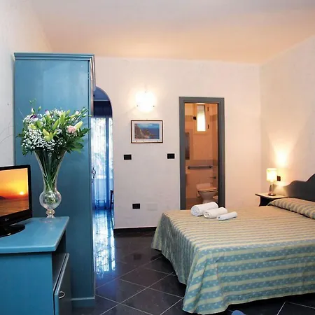 Baia Tropea 4* Parghelia