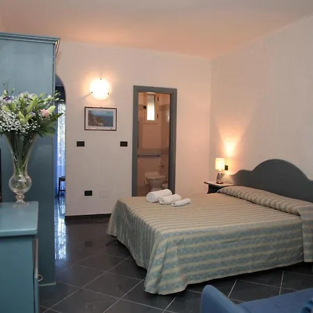 Baia Tropea فندق بارغيليا