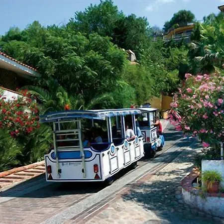 Baia Tropea 4* 파르겔리아