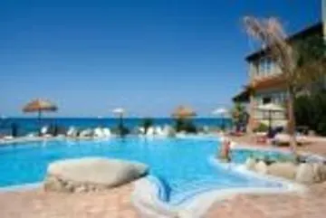 ホテル Baia Tropea 4*