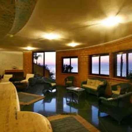 Baia Tropea 4* パルゲリーア