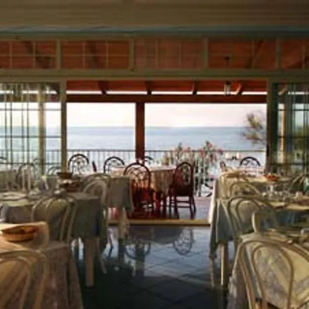 Baia Tropea ホテル