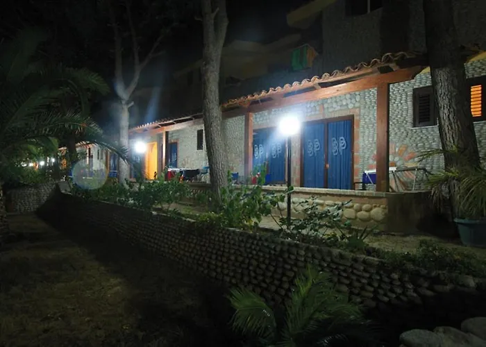 Baia Tropea 4* パルゲリーア